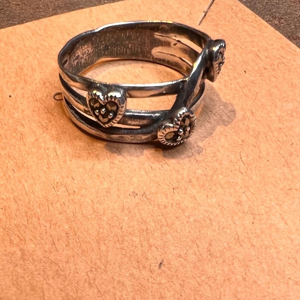 Heart ring - Picture 2 of 4